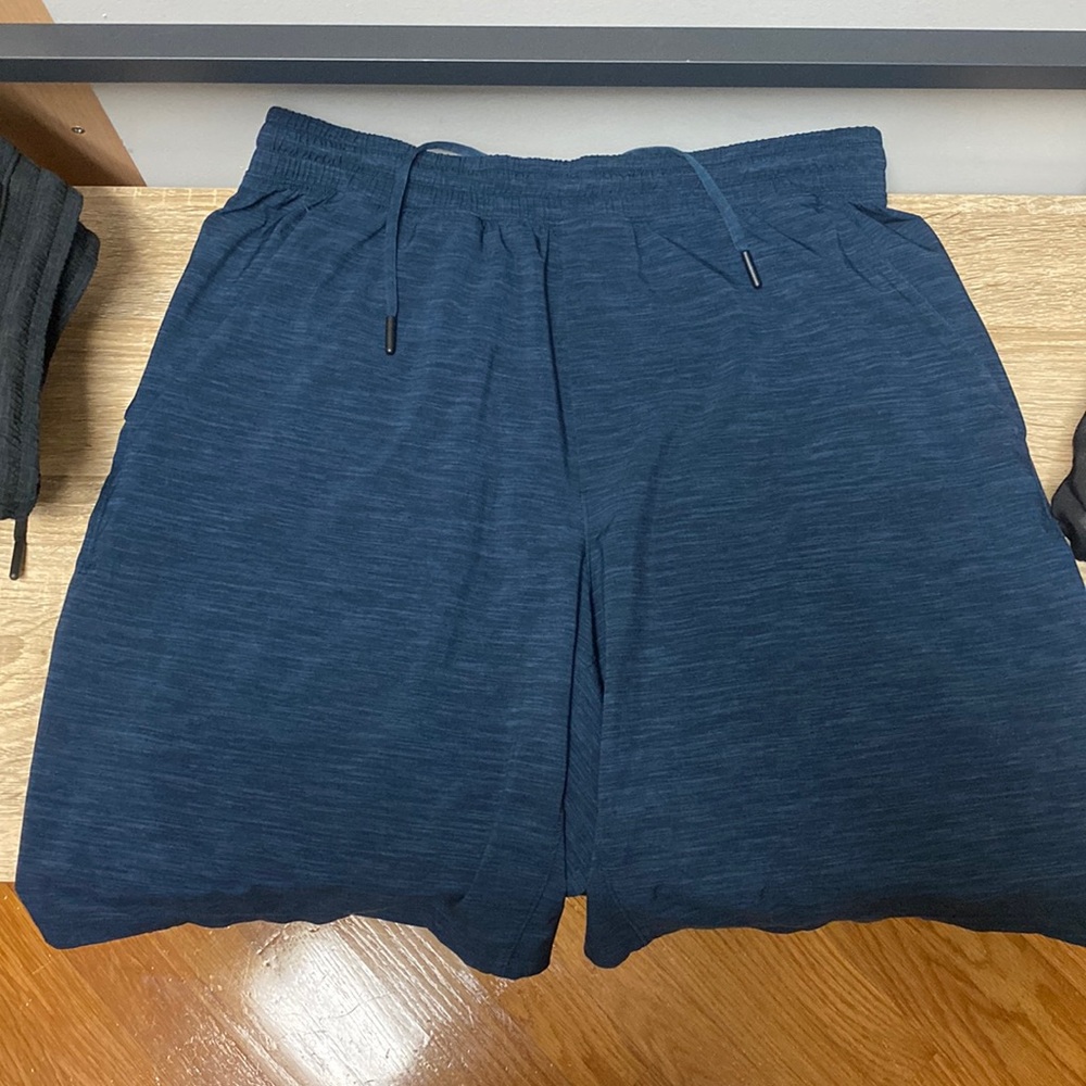 Lululemon pace breaker short